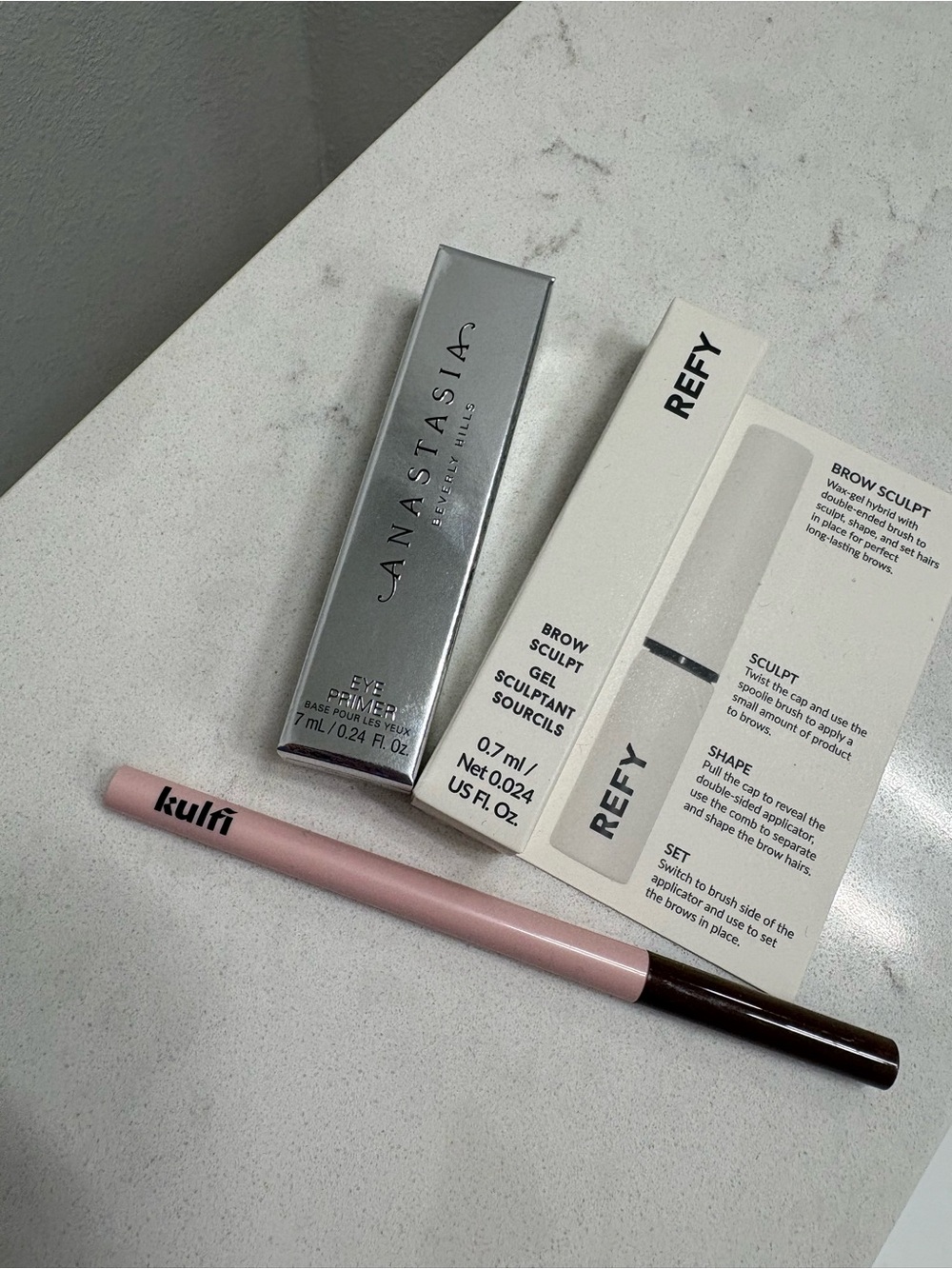 Kulfi eye Liner, REFY Clear Brow Sculpt Gel, Anastasia Eye Primer. 🆕